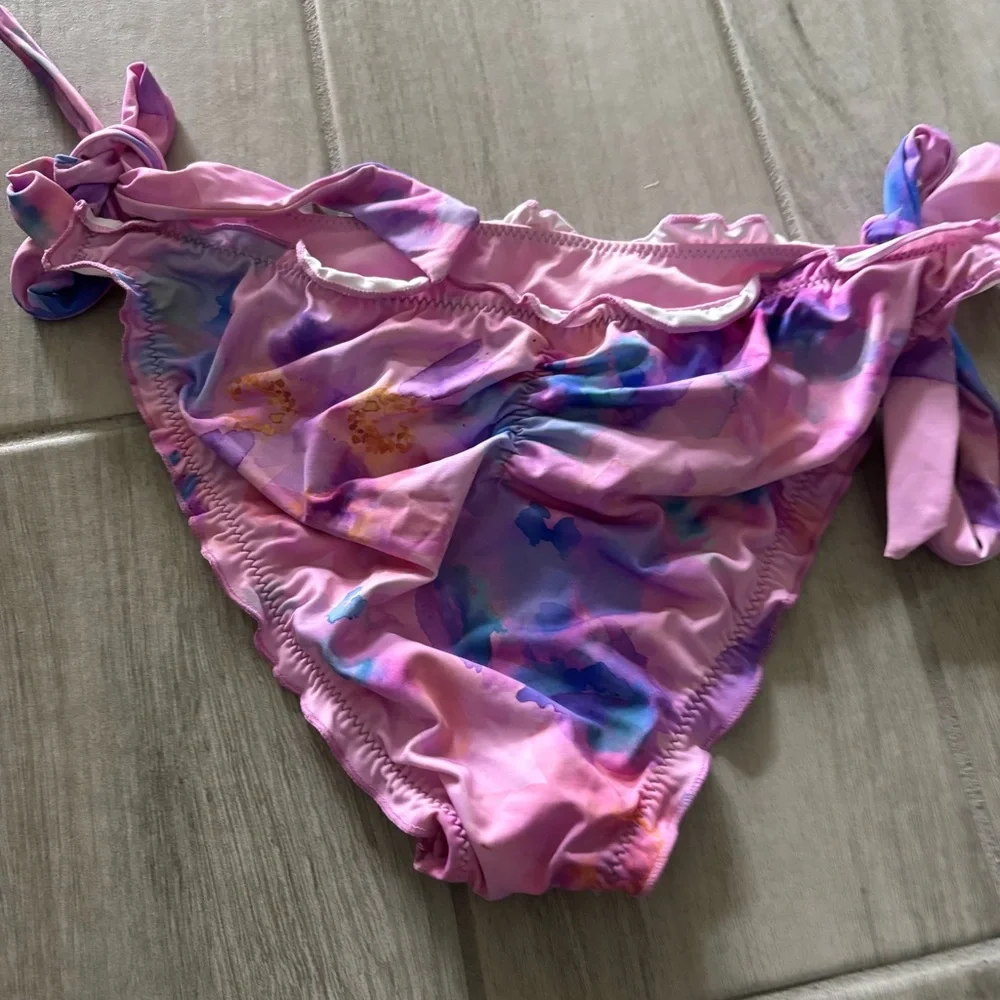 Frankie’s Colby‎ Floral Tie-Dye Bikini Bottom size Medium